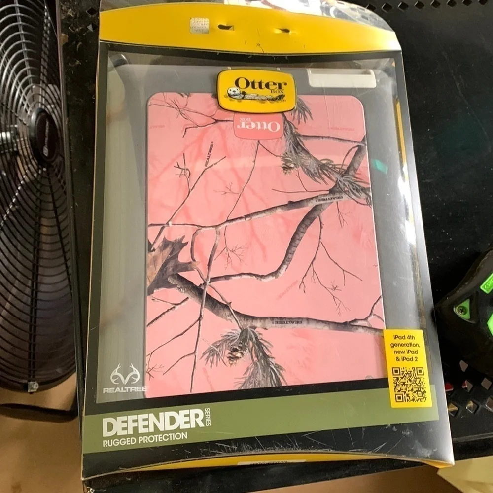 OTTER box defender realtree pink camo case for iPad 4th generation and new iPad